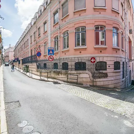 Sardinha Flat Near Av. Liberdade *